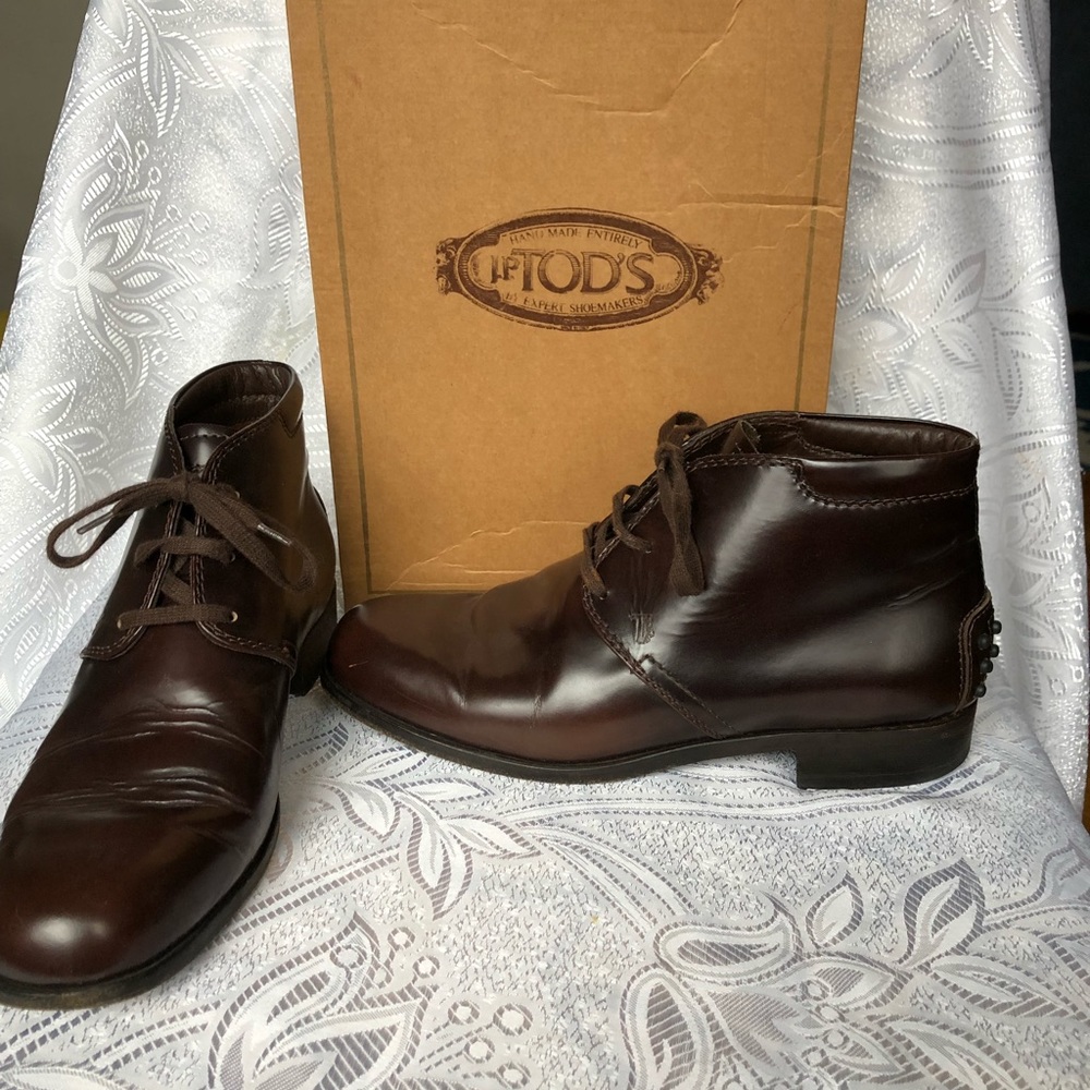 Tod’s flat boots